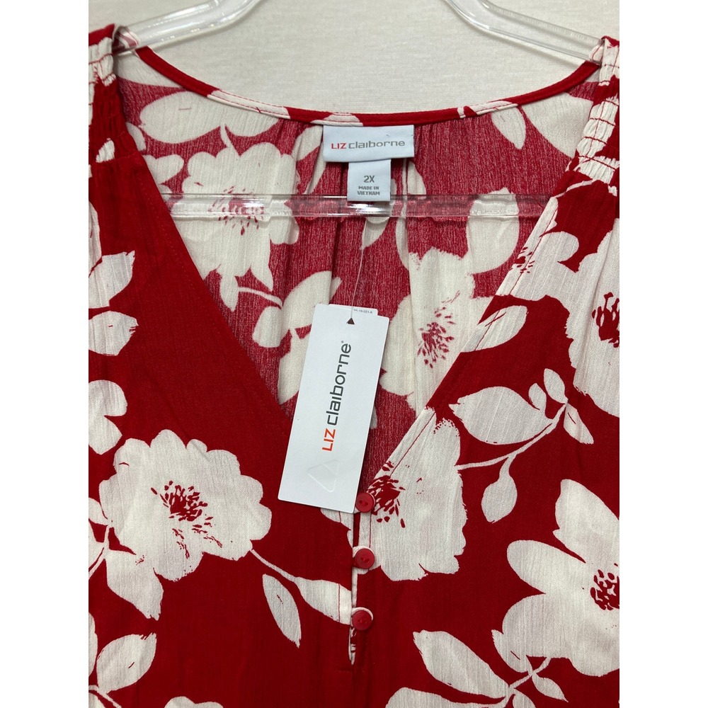 Liz Claiborne Red and White Floral V-Neck Blouse - Picture 2 of 8